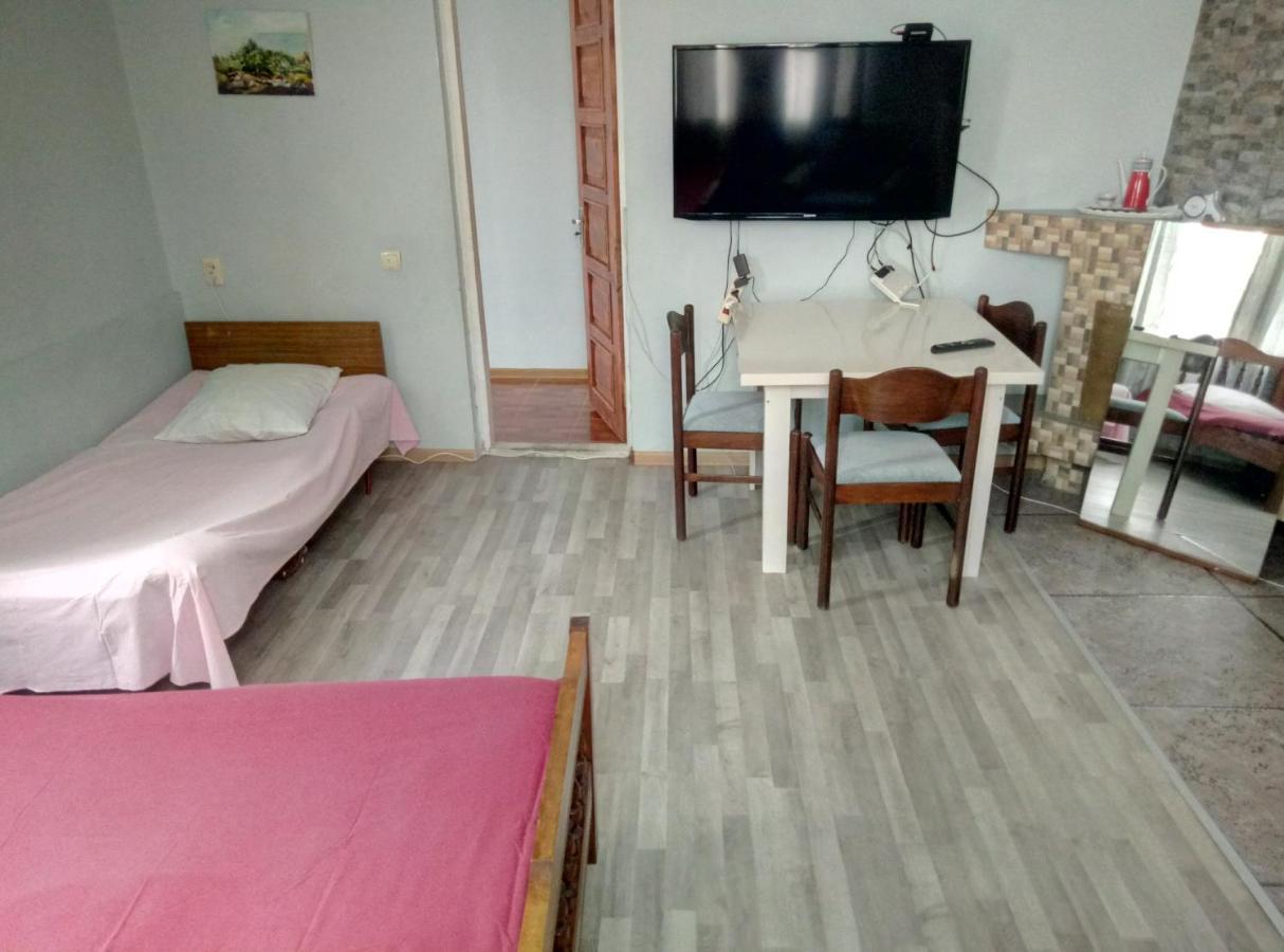 Zaza Guest House 科布列季 客房 照片