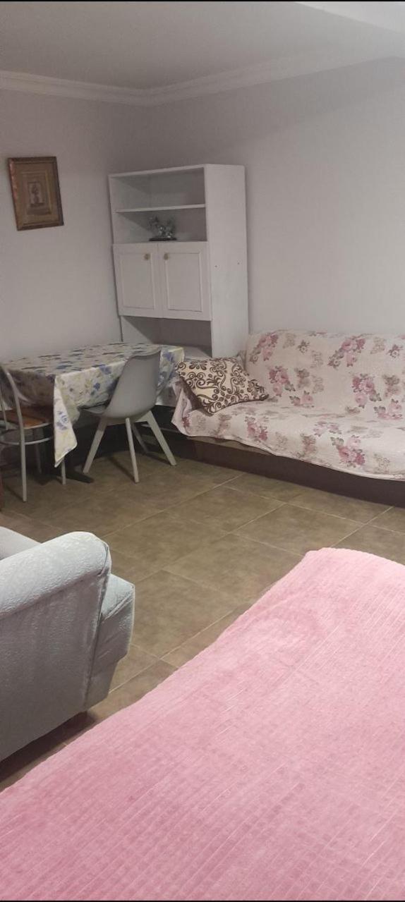 Zaza Guest House 科布列季 外观 照片