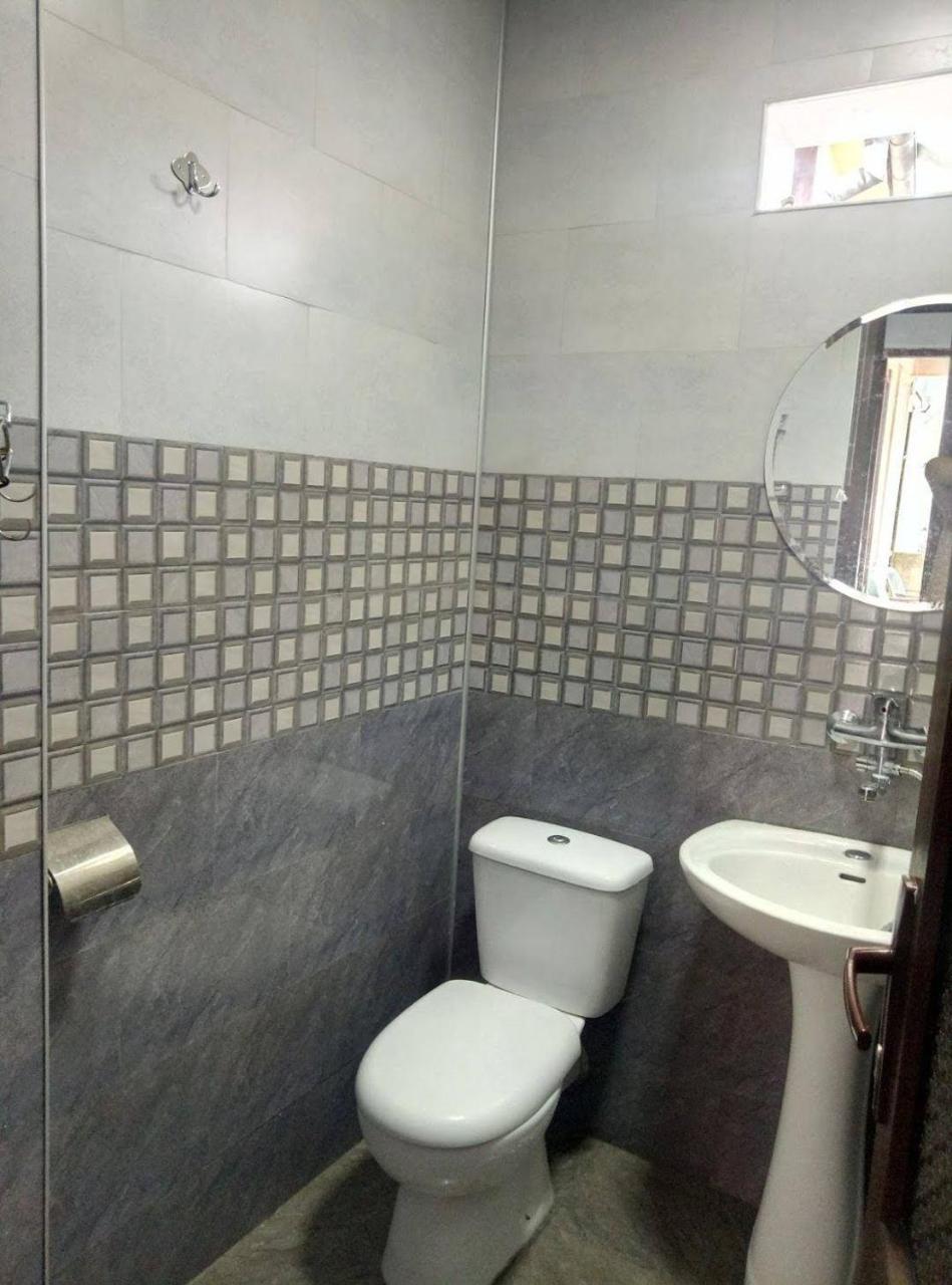 Zaza Guest House 科布列季 外观 照片