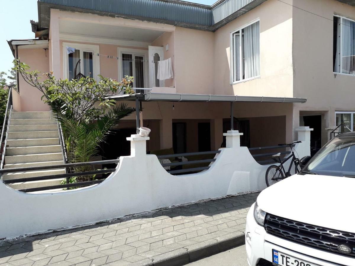 Zaza Guest House 科布列季 外观 照片